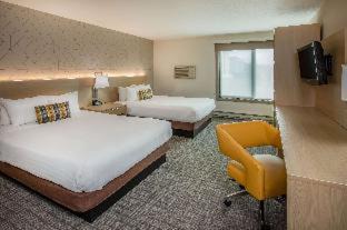 Duluth Hotel | Days Inn & Suites by Wyndham Duluth by the Mall