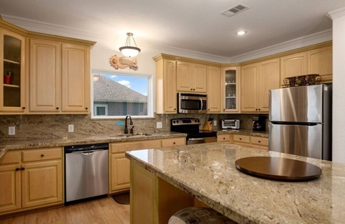 Crystal Beach House | Daze In The Sun 3 Bedroom Home by RedAwning