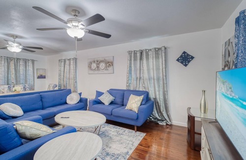 Concerned Citizens of Gibsonton Area House | Dd's CharmingHome