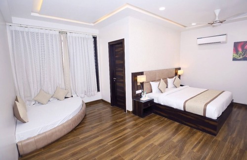 Dhanauli Hotel | DD Suites