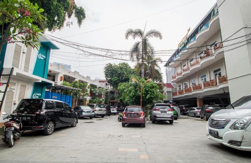 Kuningan House | De 80's Genteng Ijo