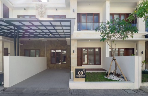 Denpasar Barat Villa | De Amelia Seminyak Villa by Nagisa Bali