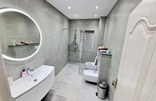 Radauti Apartment | DE Apartment