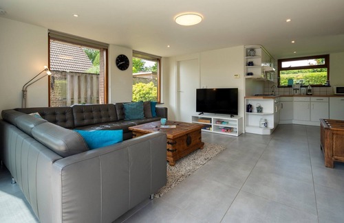 Renesse House | De Bongerd 79 holiday home in Renesse near beach and sea