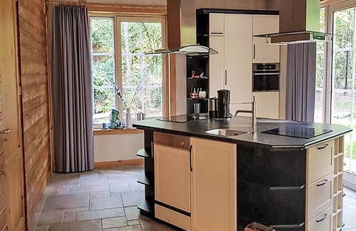 Bosgebied Hoenderloo House | De Bosuil by Interhome