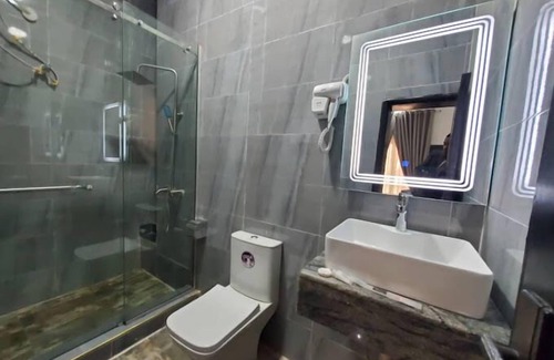 Enugu Hotel | De Bullion Hotels and Suites