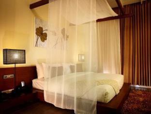 Thapae Hotel | De Chai Colonial Hotel & Spa - SHA Plus