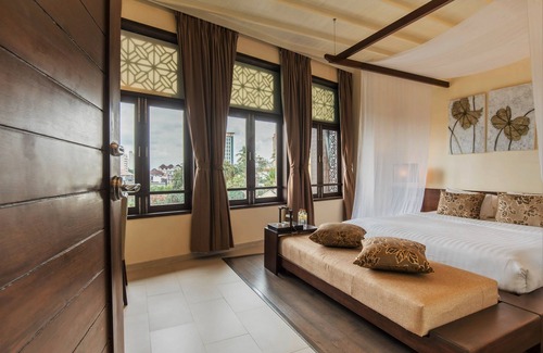 Thapae Hotel | De Chai Colonial Hotel & Spa