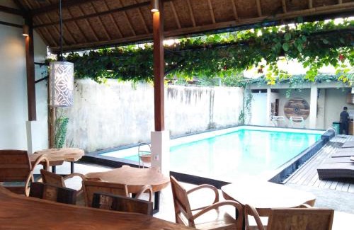 Pengosekan Cabin | De, dalam secret nature