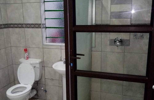 Polokwane Cabin | DE ELLAS BOUTIQUE LODGE