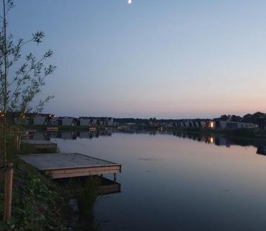 Municipality of Kampen House | De IJssel Eilanden Chalet Laguna Kampen mit Zaun Nr 754