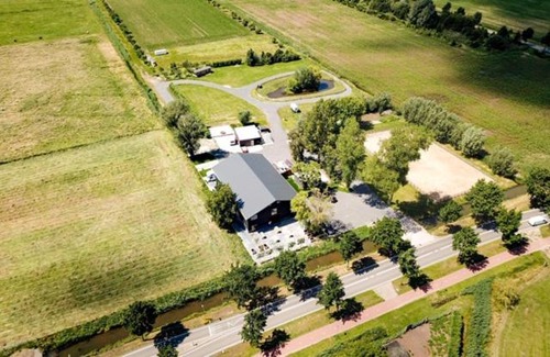 Sleeuwijk Other | De la Rue Pipowagens
