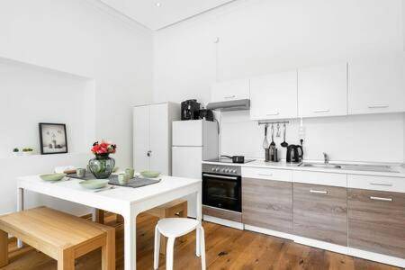 Am Alten Sudlichen Friedhof Apartment | 60 m² Apartment ∙ 2 bedrooms ∙ 12 guests