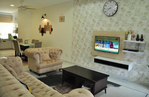 Lumut Resort | De’ Nuhir Homestay Teluk Senangin