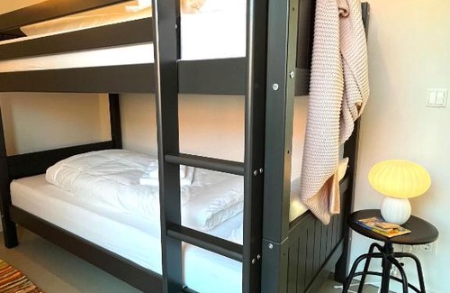Hohwacht Apartment | De ole School - großzügiges Loft mit Kamin (Apt. 23)