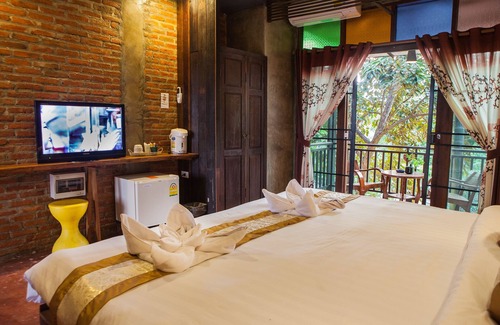 Tha Wang Tan Hotel | De Wiang Kum Kam
