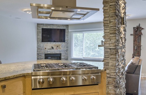 West Omaha House | DEAL! NINO'S CAFE EXECUTIVE SUITE-CHEF'S KITCHEN, AMAZING LOCATION & COZY