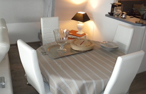 Benerville-sur-Mer Apartment | Deauville/Trouv/Loc. apartment t 65m2, panoramic SEA VIEW, 2 adults, 2 CH, WIFI