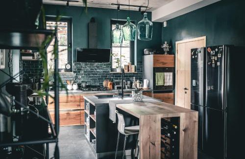 Debet House | Debed Life CoLiving and Retreat