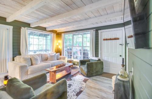 Talking Rock House | Deck and Grill Cozy Cottage in Talking Rock!