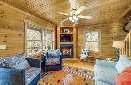 Purlear House | Deck and Views Blue Ridge Mountain Cabin