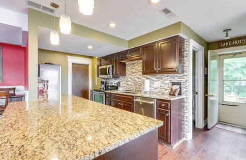 Camdenton House | Deck & Boat Dock: Lakefront Getaway in Camdenton