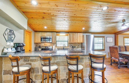 Pottsboro House | Deck & Fire Pit: Unique Pottsboro Haven