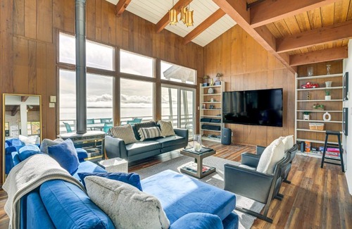 Shelton House | Decks and Views Waterfront Shelton Home