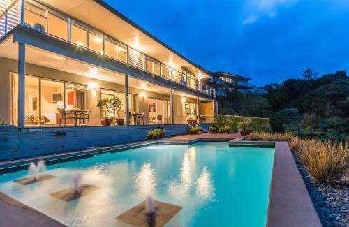 Paihia Bed & Breakfast | Decks of Paihia