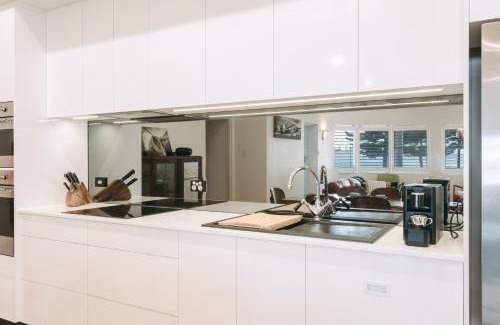 Port Lincoln Apartment | Deco Beach Luxury Apartments