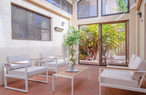 Robertson House | Decorated with love 4BD Family House with Pool