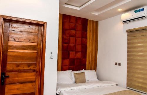 Ikeja Apartment | Dee one Luxury Apartments