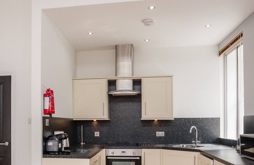 Central Aberdeen Apartment | Dee Retreat 2 - SJA Stays - 1 Bed Apartment