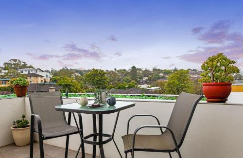 Dee Why Apartment | Dee Why Sky High - A Radiant Coastal Couples' Refuge