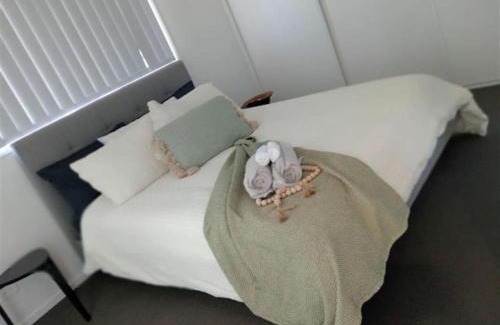Deebing Heights House | Deebing Hideaway - Harmony Haven