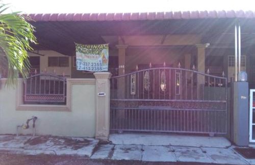 Alor Setar House | Deenaz Utara Homestay