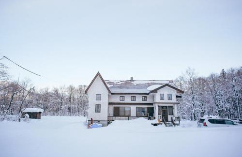 Kitaazumi-gun House | Deep Powder Lodge HAKUBA