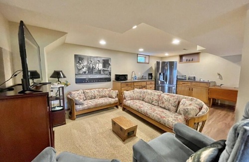 Grand Rapids House | Deer Lake, Privacy on the Water! Sunrises, Sunsets, and Northern Lights!