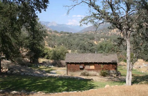 Three Rivers Cabin | Deer Meadow Getaway