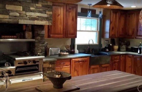 Dummer Cabin | Deer Mountain Lodge & Wilderness Resort