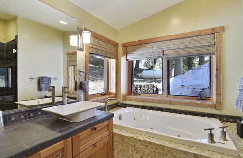 Alpine Meadows House | Deer Park Alpine Getaway