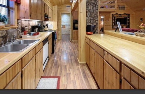 Smithville House | Deer Ridge Retreat