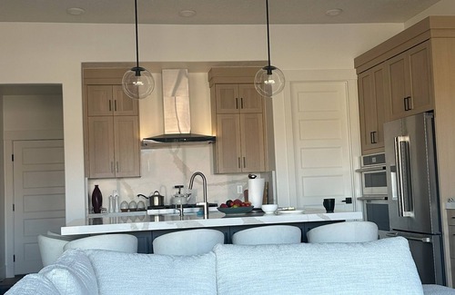 Hideout House | DEER VALLEY AND LAKE VIEWS & activities: Ski, Golf, Boating, Concerts, Biking