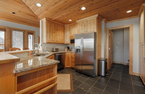 Deer Valley House | Deer Valley Luxury Townhome In Ideal Location near Main Street Park City