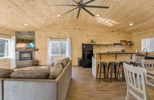 Rockbridge Cottage | Deerberry Ridge (Hocking Hills Area)