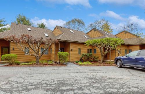West Hartford House | Deere Run 10C