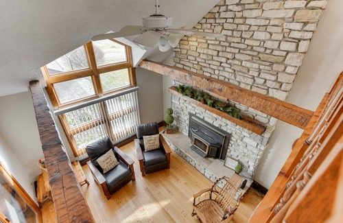 Biglerville House | Deerfield Retreat | Pool Table, Fireplace + Play-Set!