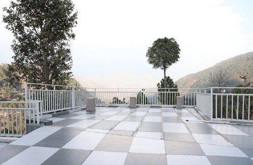 Tehri Cottage | DeerWood Cottages - Serene 3 BHK cottage near Kanatal & New Tehri in Uttarakhand