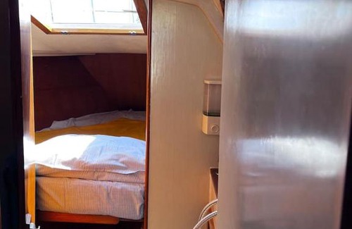 El Garraf Boat Rental | Dejaté acunar por nuesto velero