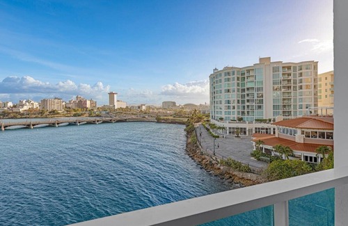 Puerta de Tierra Apartment | Del Mar Studio | located at the Condado Lagoon Villas building in Condado